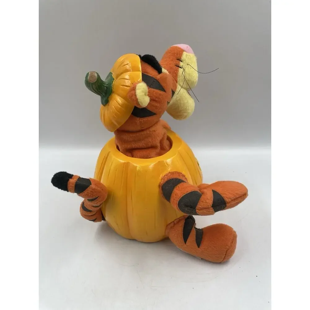 Disney’s Gemmy Tigger in Halloween Pumpkin Animated Sings Moves 9in VTG Works - Picture 6 of 9
